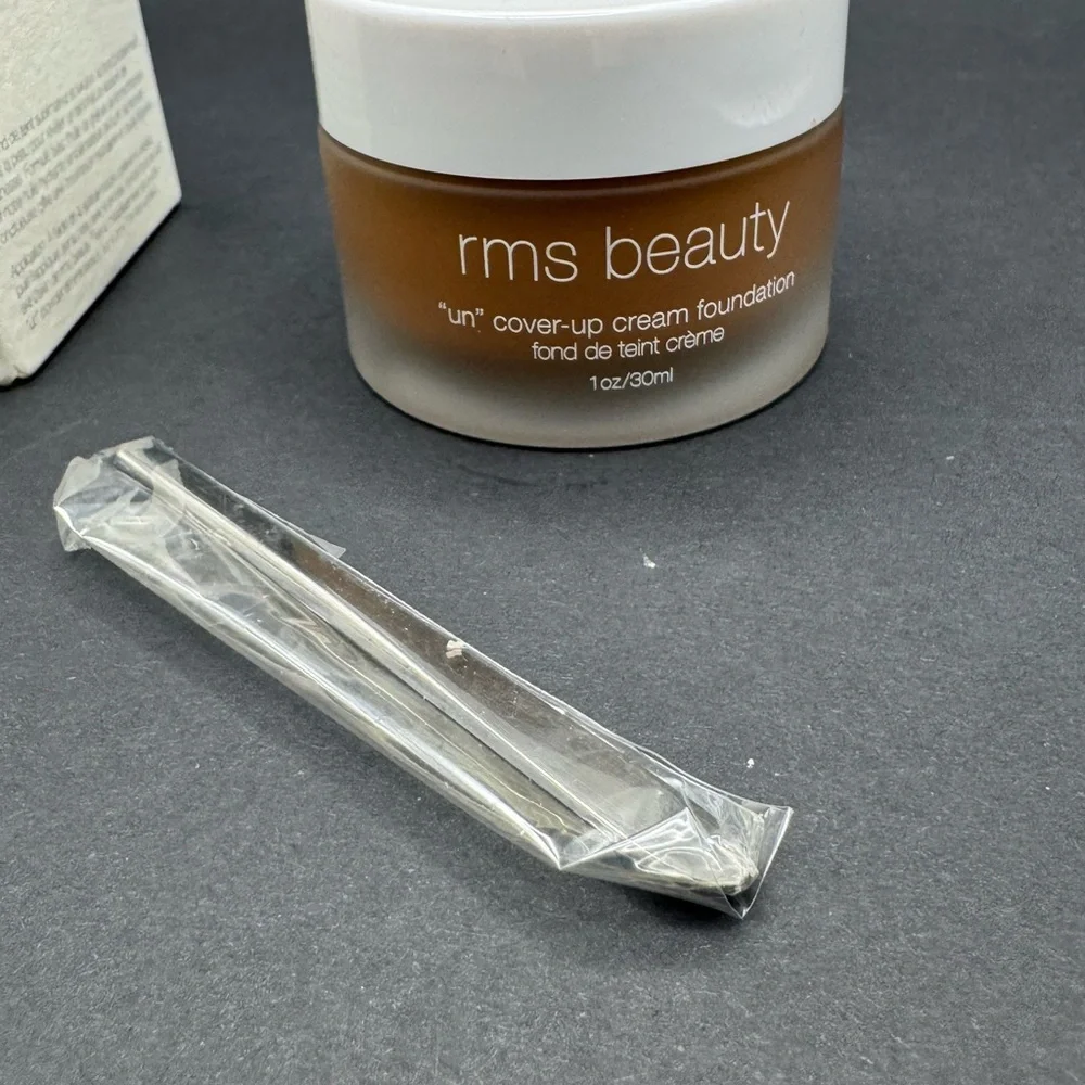 Credo Beauty rms Cream Foundation Shade 88 Brand New with spatula